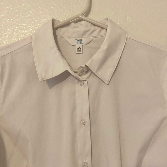 Time & Tru White Button Up Shirt Size Small - Picture 2 of 4